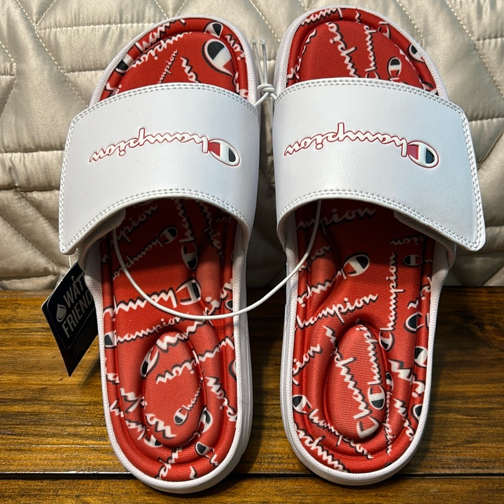 Champion Vital Script Women's
Slide Sandals